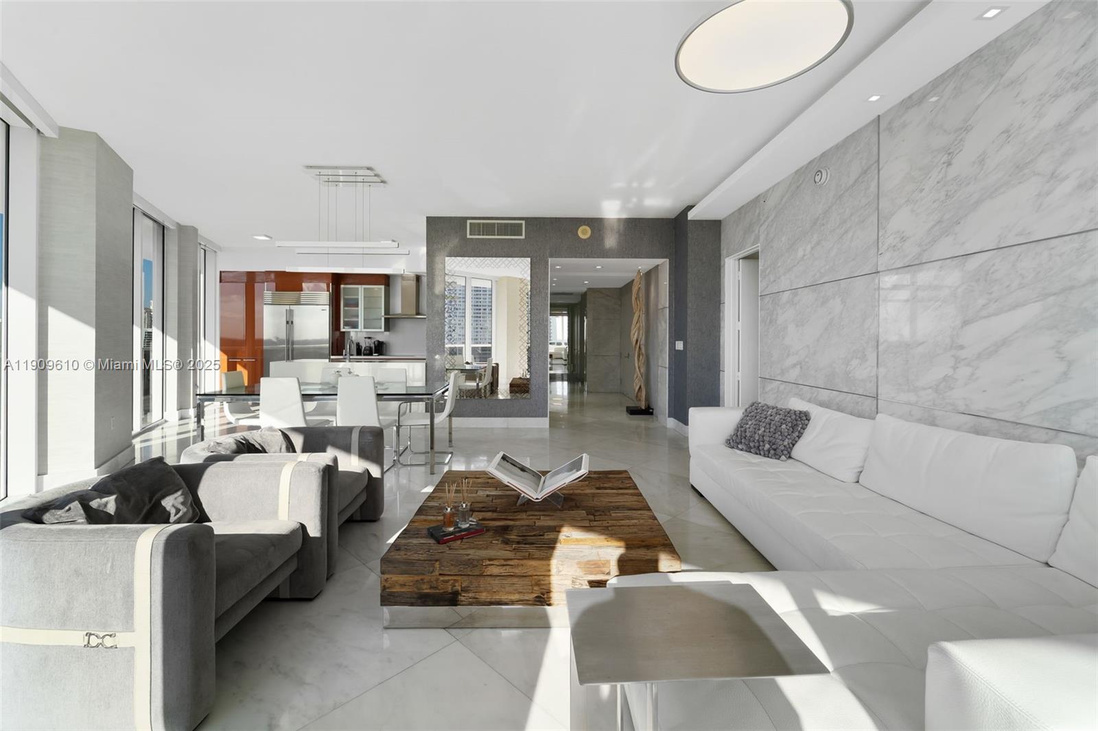 4100 Island Blvd #903 Aventura, FL 33160