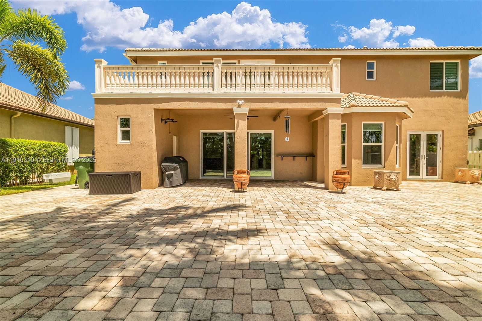 15974 SW 16th St Pembroke Pines, FL 33027