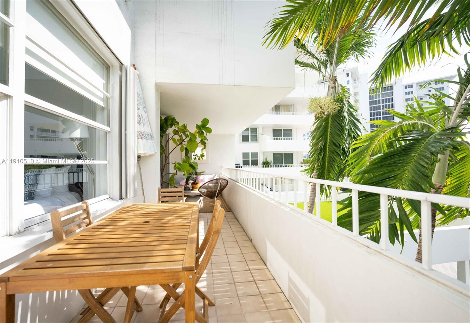 image Commodore Club South Cond9