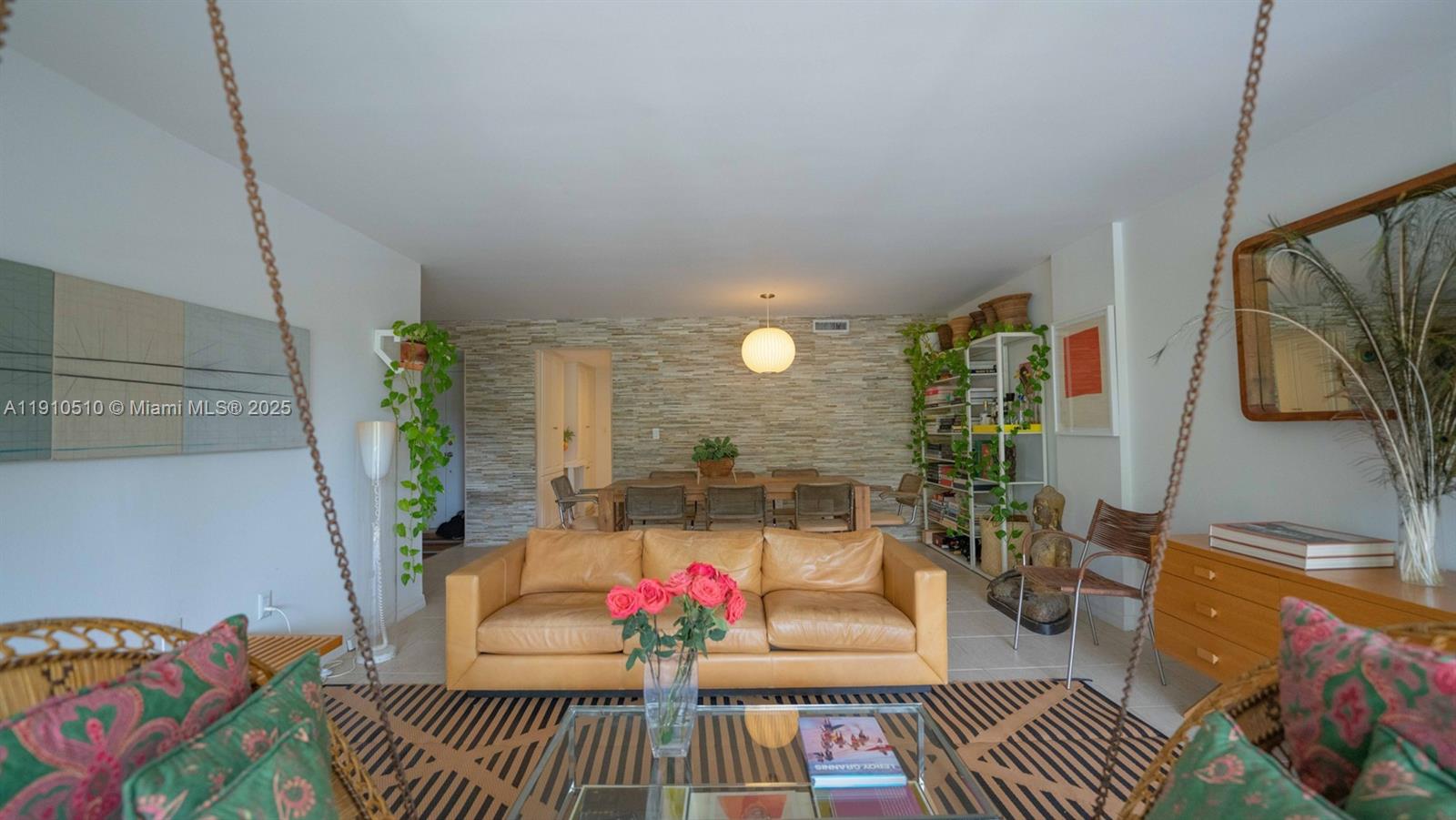 image Commodore Club South Cond1