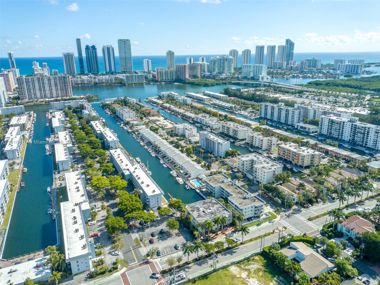 3527 NE 168th St #301 North Miami Beach, FL 33160