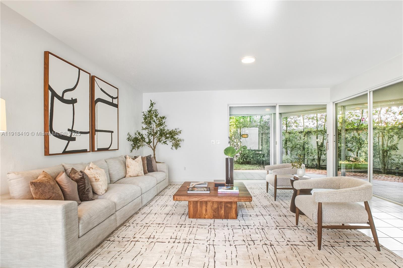 2475 S Bayshore Dr #2 Miami, FL 33133