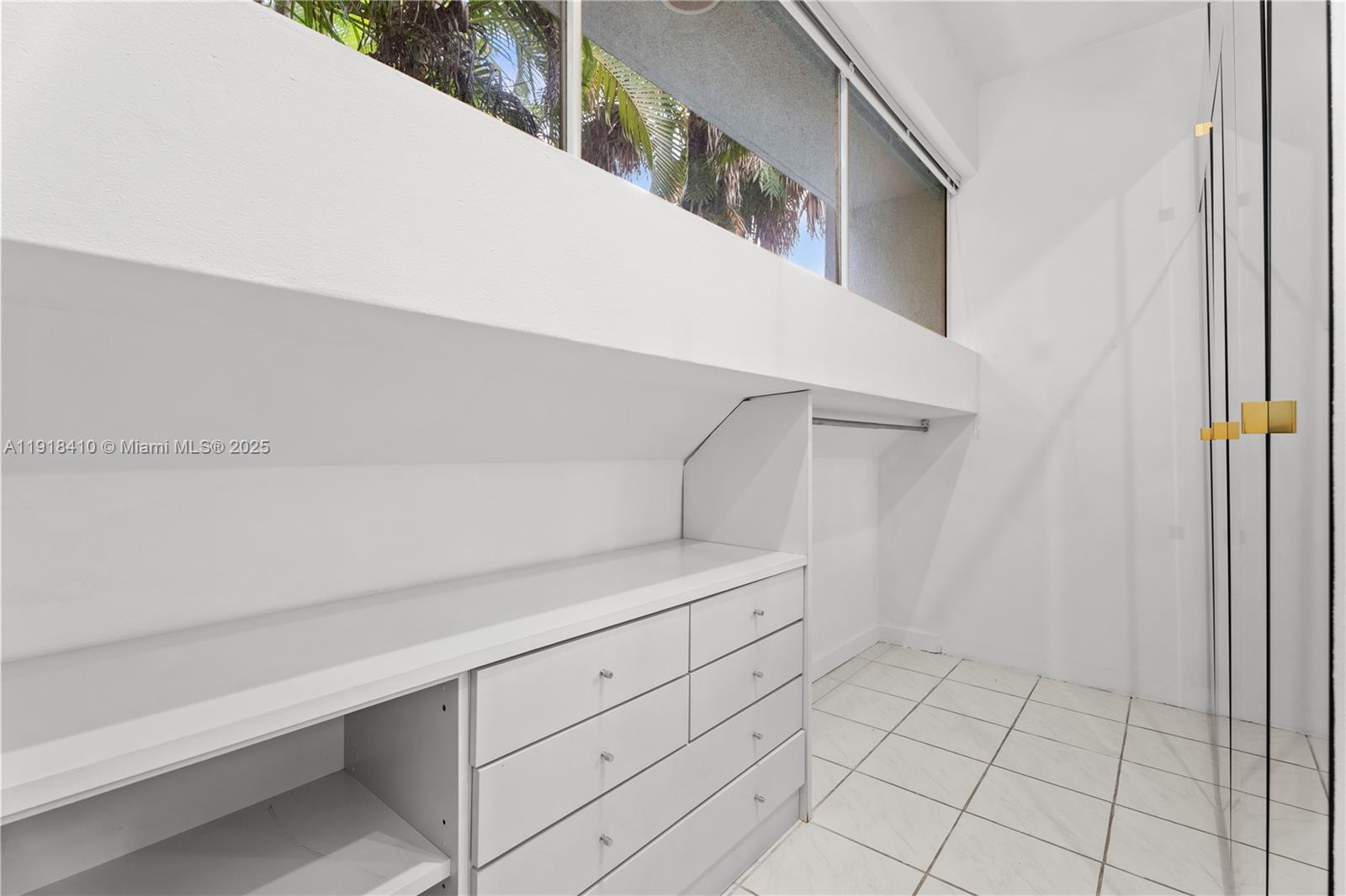 2475 S Bayshore Dr #2 Miami, FL 33133