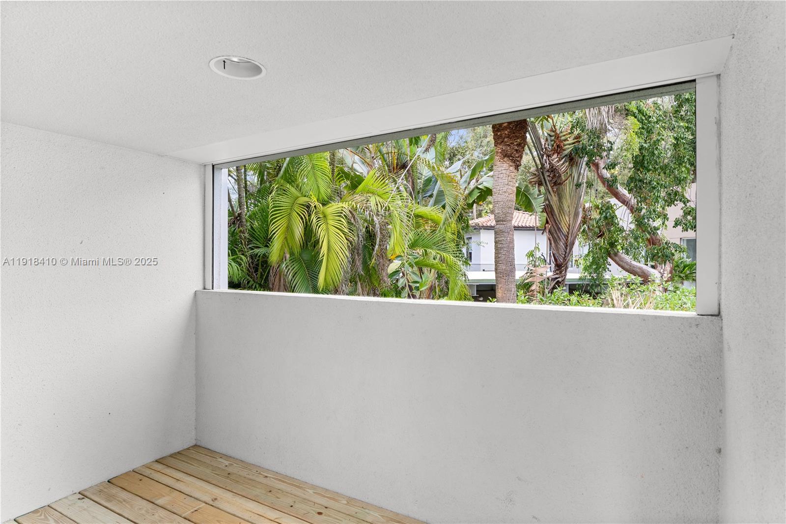 2475 S Bayshore Dr #2 Miami, FL 33133