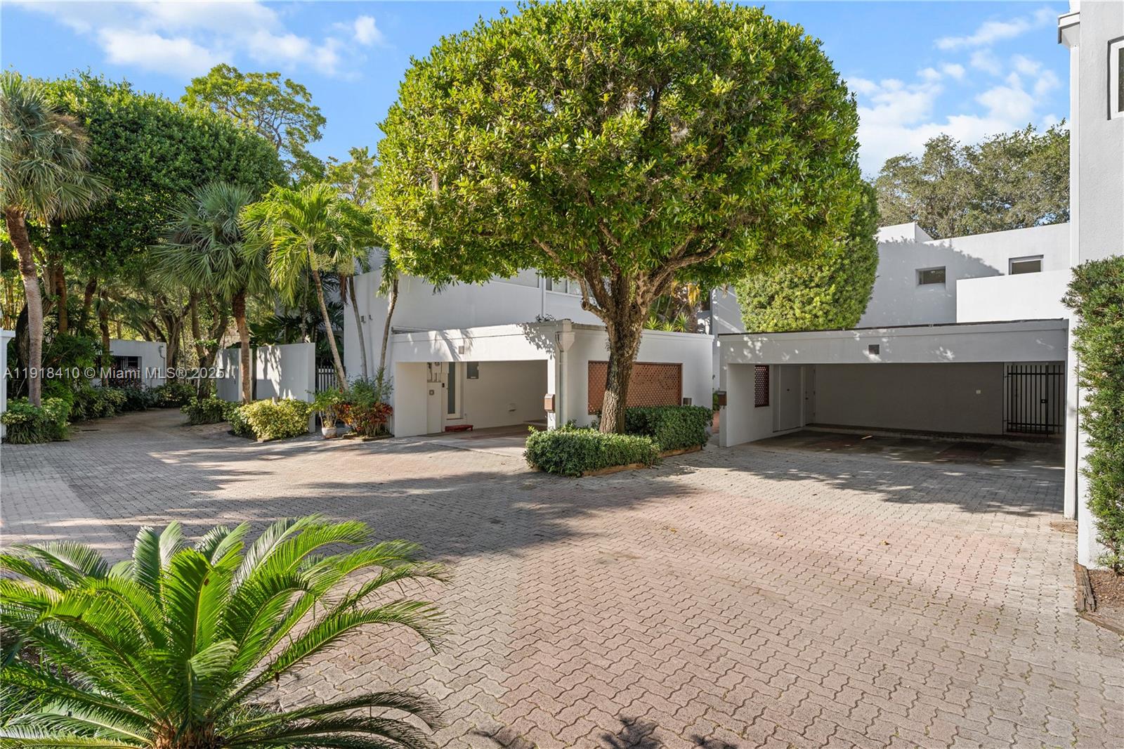 2475 S Bayshore Dr #2 Miami, FL 33133