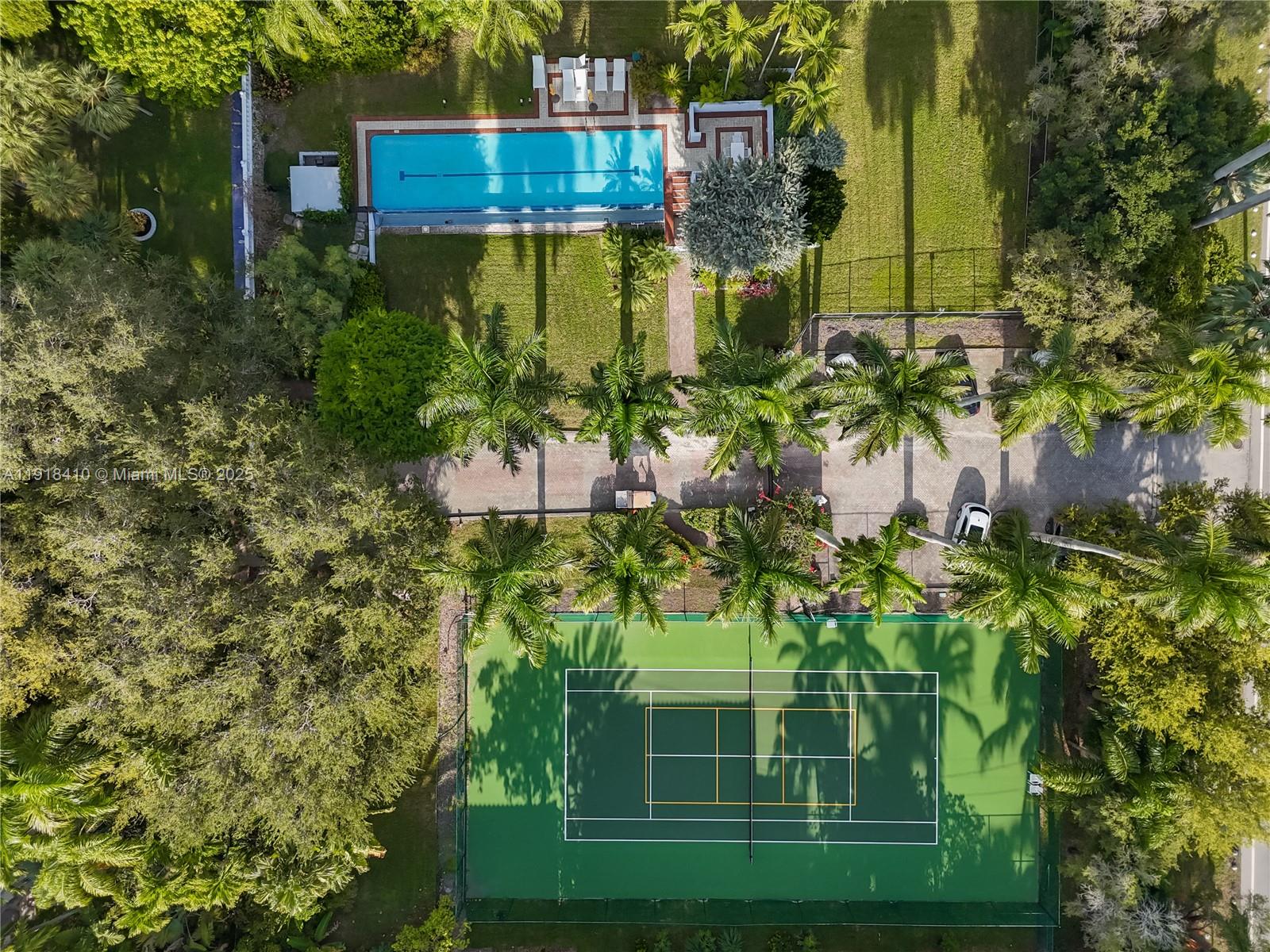 2475 S Bayshore Dr #2 Miami, FL 33133