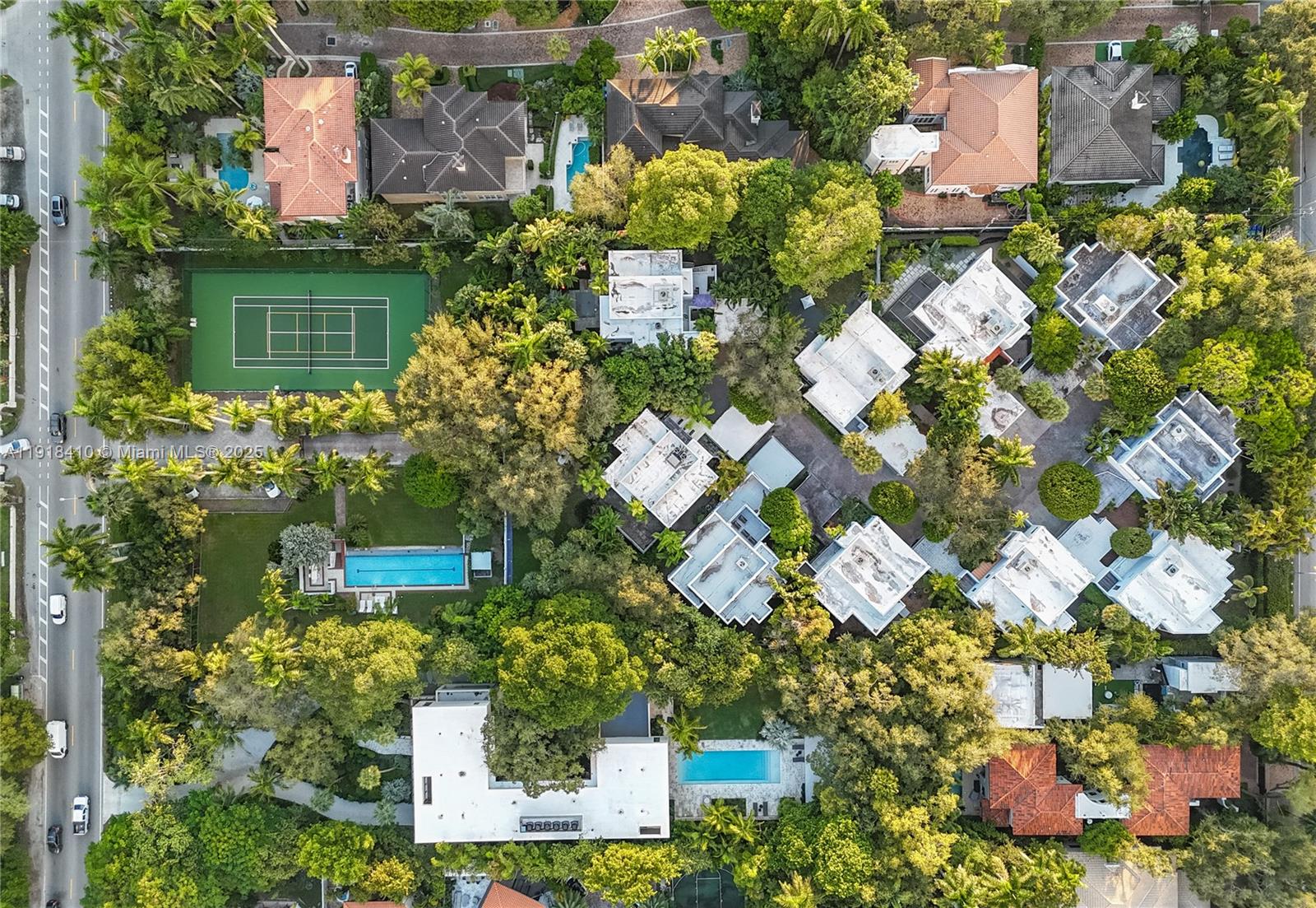 2475 S Bayshore Dr #2 Miami, FL 33133