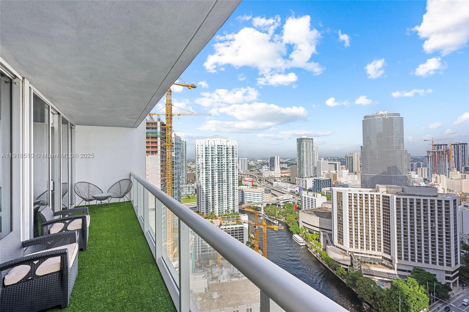 485 Brickell Ave #3503 Miami, FL 33131