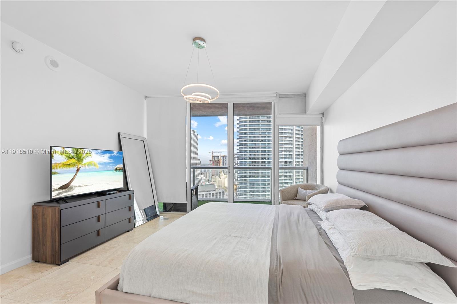 485 Brickell Ave #3503 Miami, FL 33131