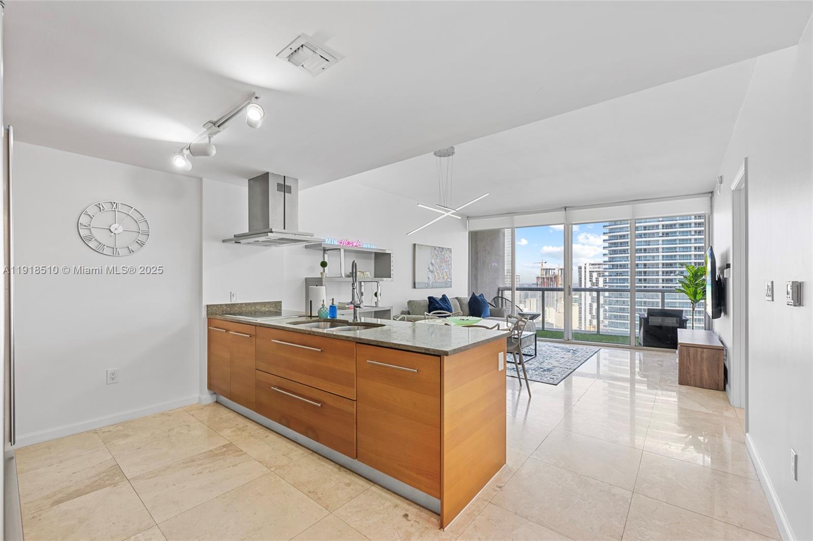 485 Brickell Ave #3503 Miami, FL 33131