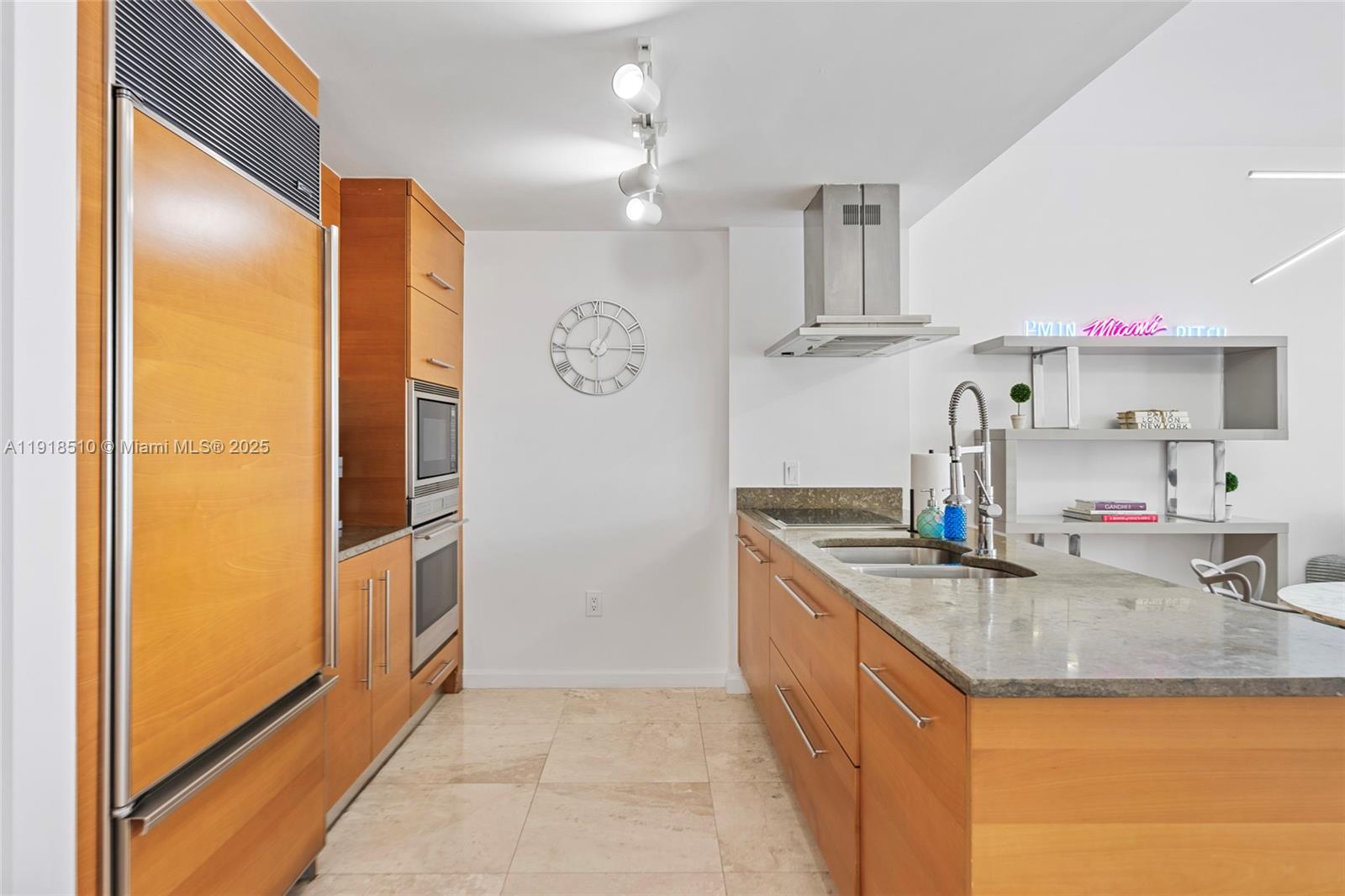 485 Brickell Ave #3503 Miami, FL 33131