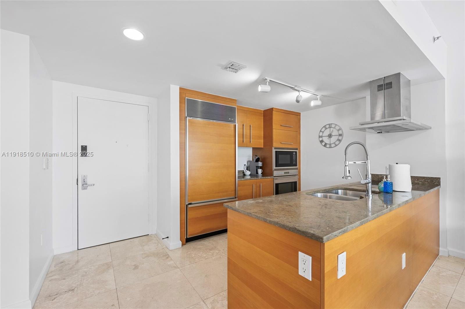 485 Brickell Ave #3503 Miami, FL 33131