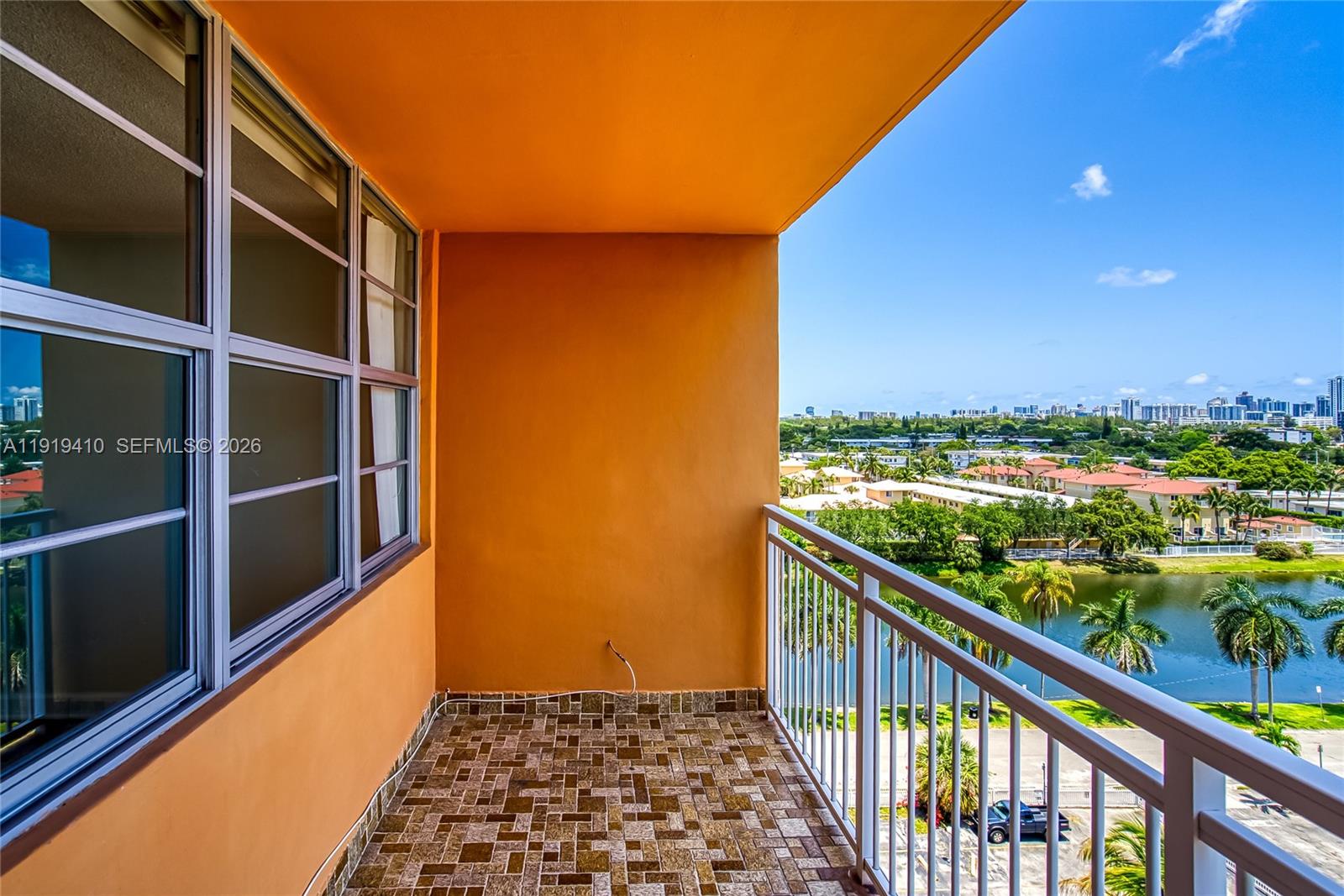 2025 NE 164th St #907 North Miami Beach, FL 33162