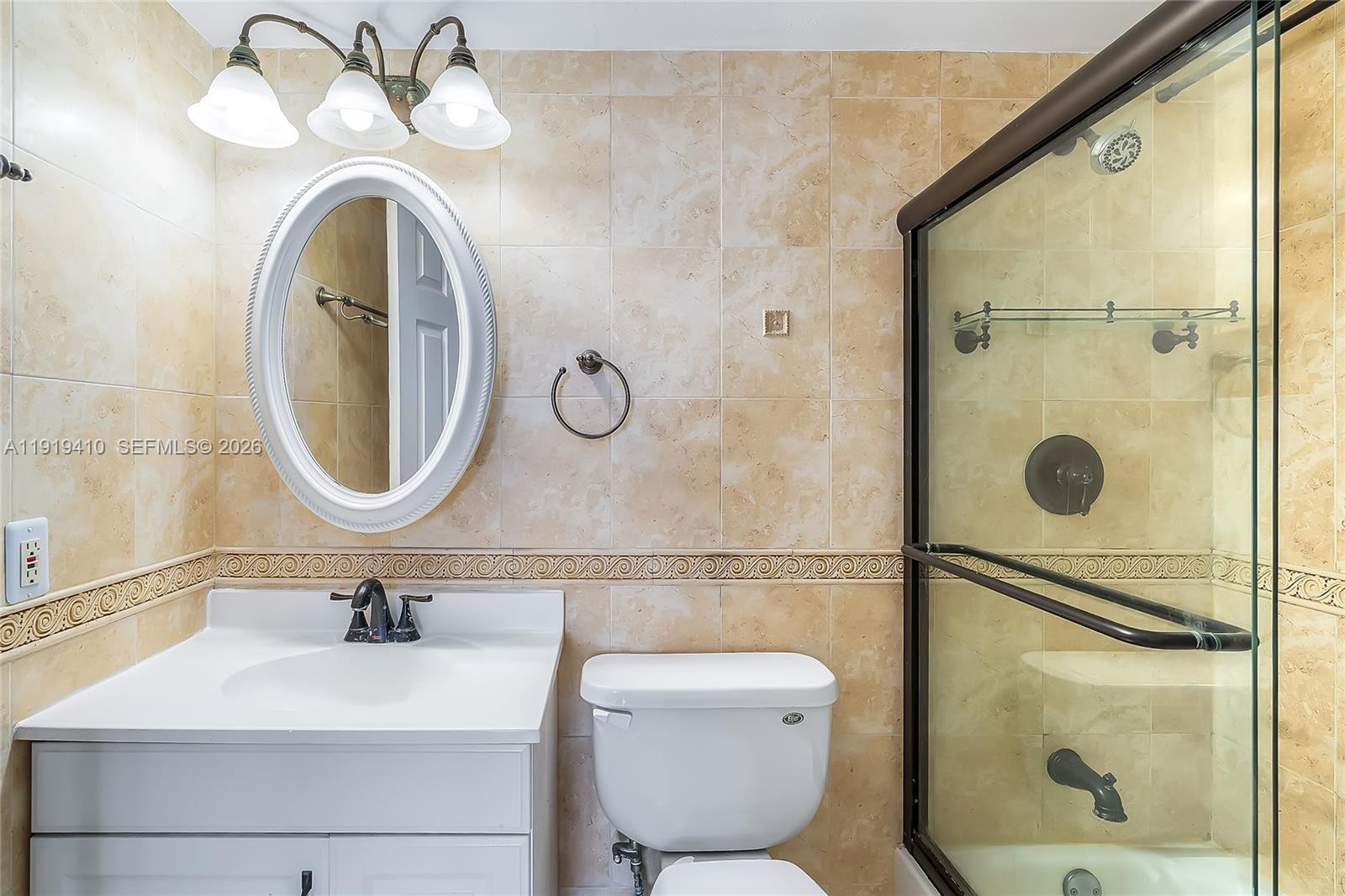 2025 NE 164th St #907 North Miami Beach, FL 33162