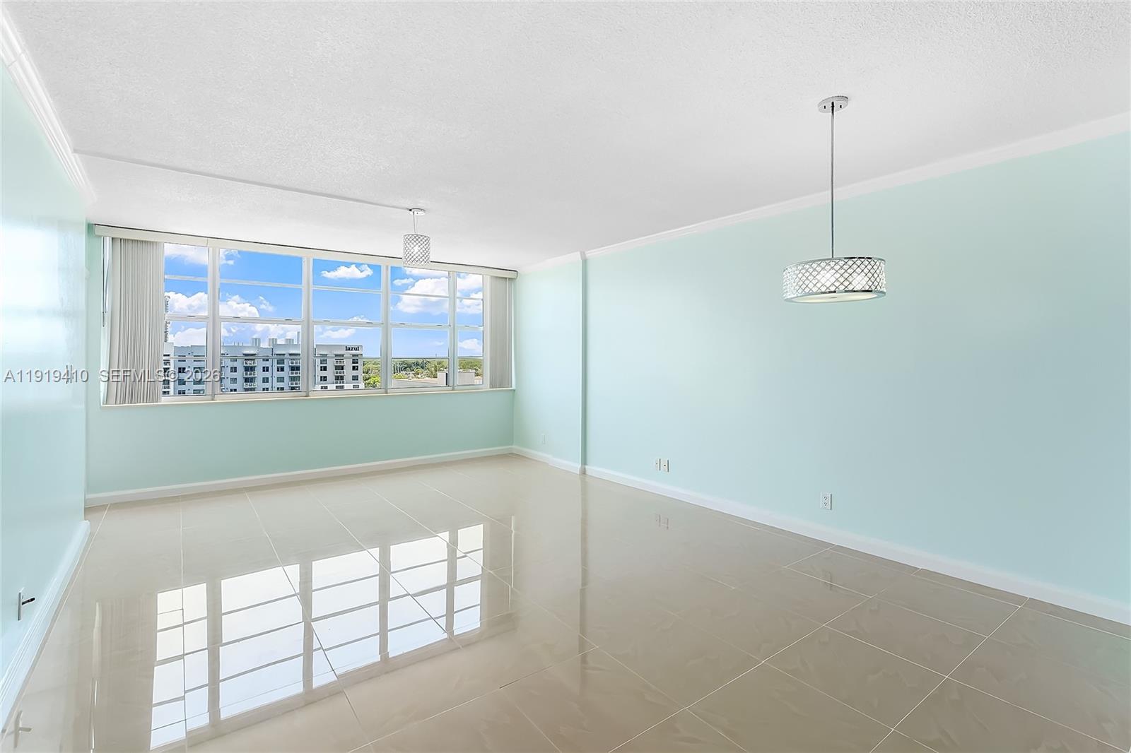 2025 NE 164th St #907 North Miami Beach, FL 33162