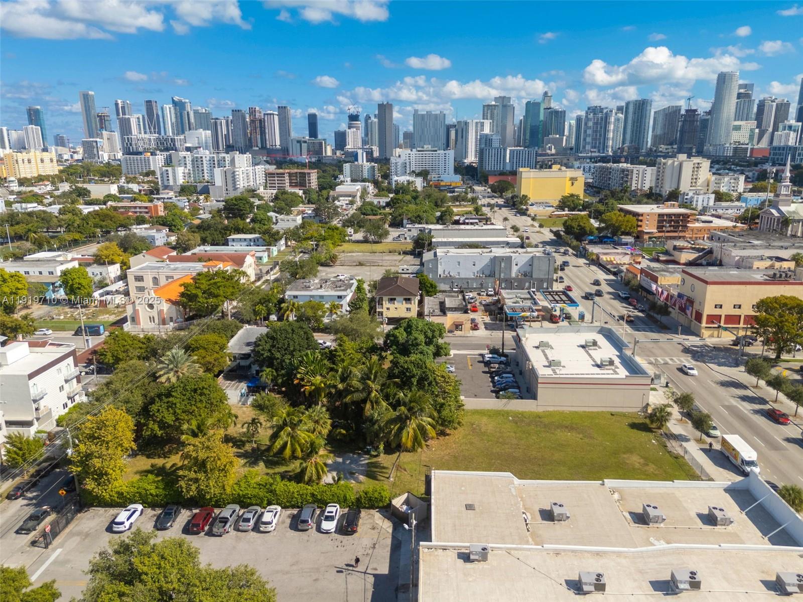 1025 W Flagler St Miami, FL 33130