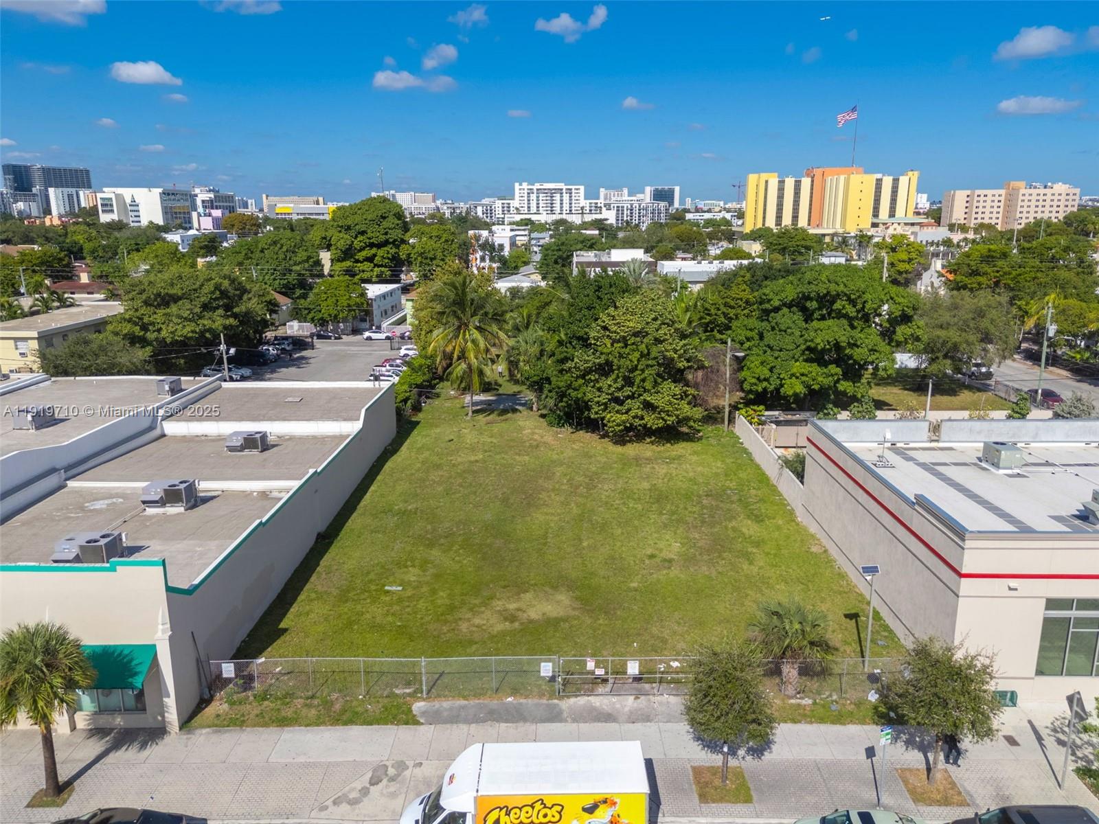 1025 W Flagler St Miami, FL 33130