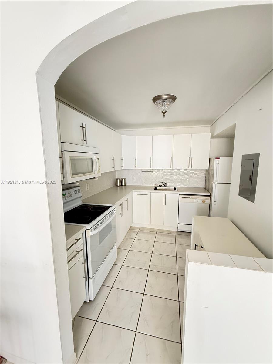 2025 NE 164th St #518