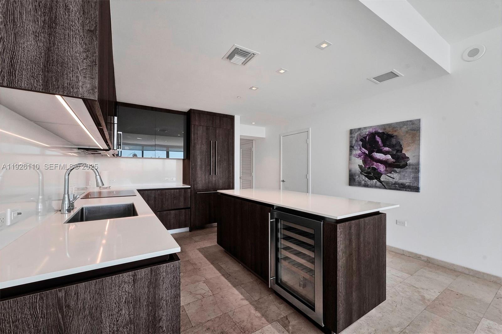 88 SW 7th St #2106 Miami, FL 33130