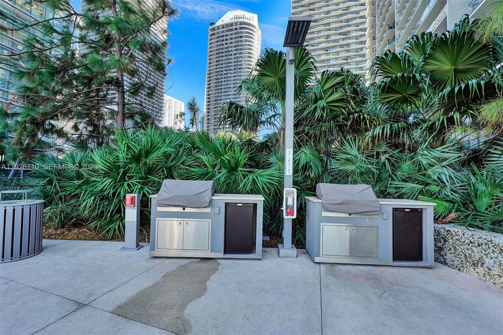 88 SW 7th St #2106 Miami, FL 33130