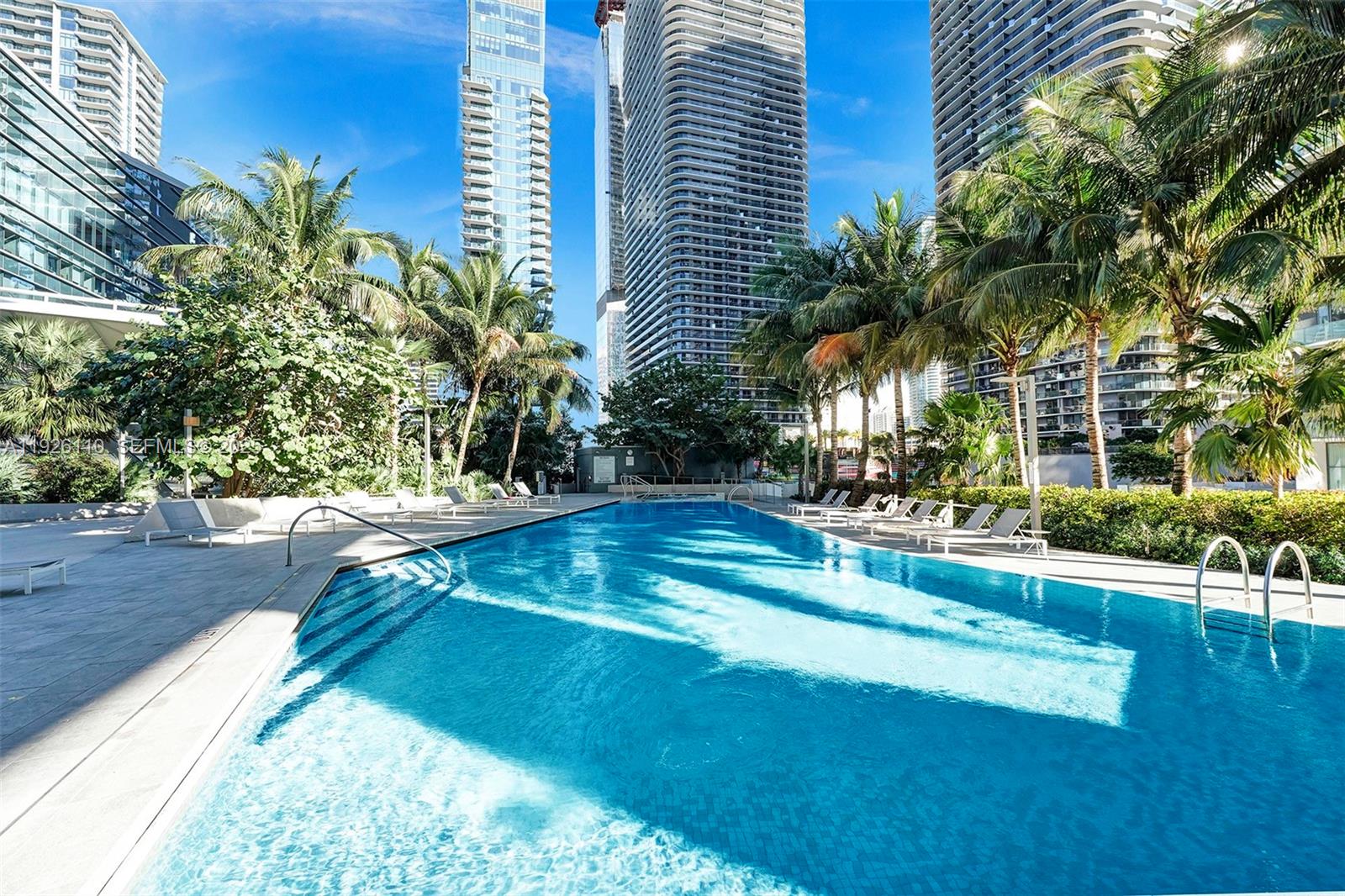 88 SW 7th St #2106 Miami, FL 33130