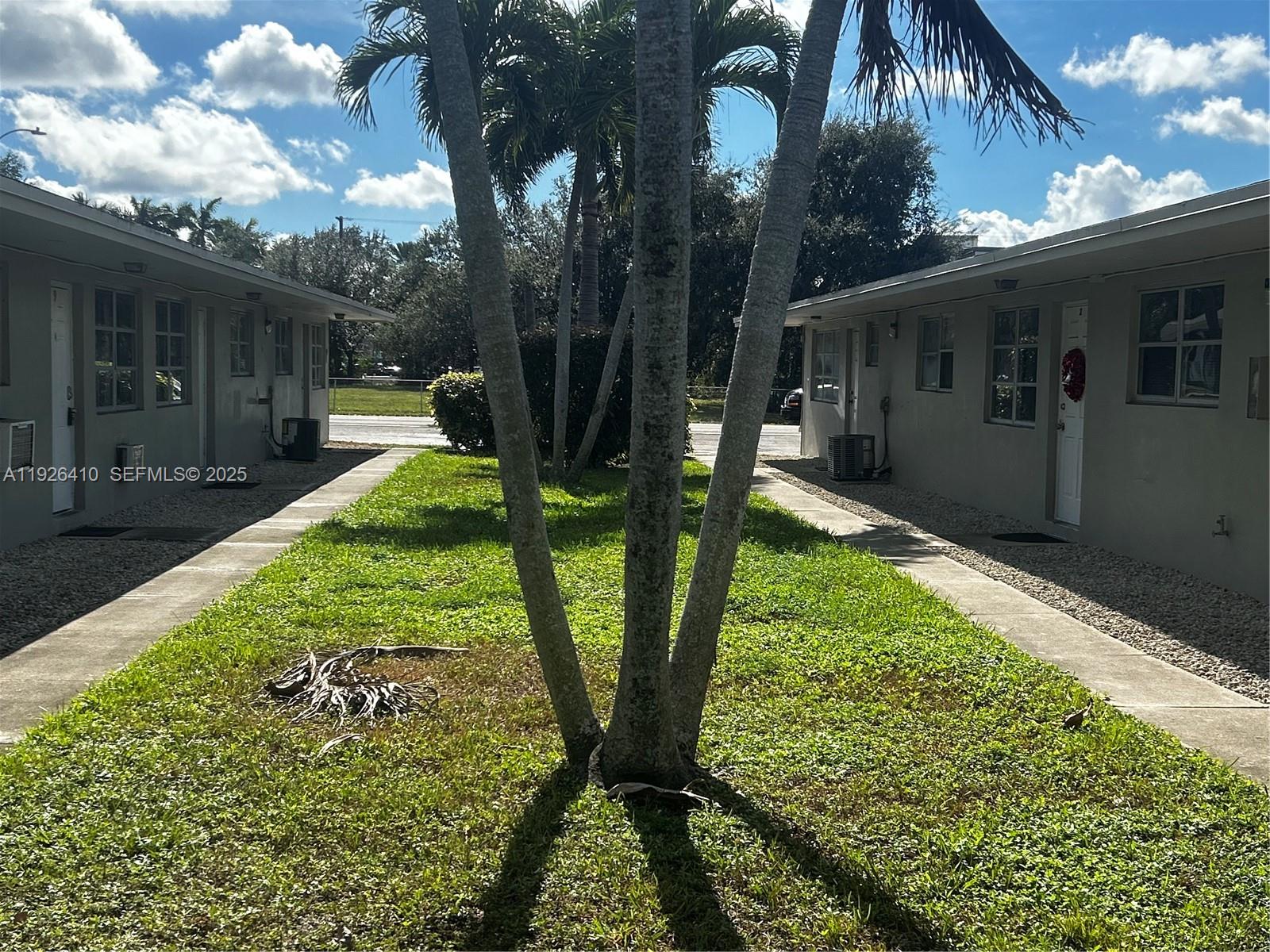 2641 Polk St #9 Hollywood, FL 33020