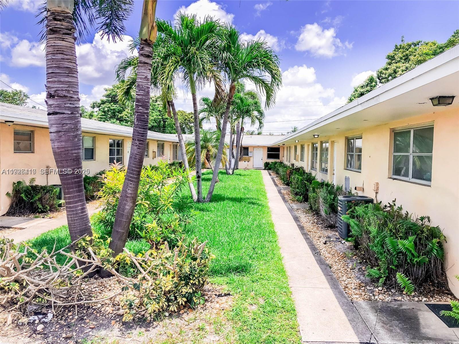 2641 Polk St #9 Hollywood, FL 33020