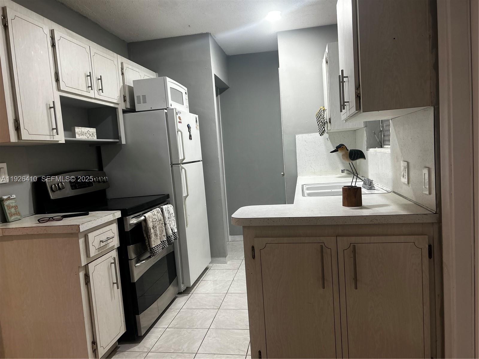 2641 Polk St #9 Hollywood, FL 33020