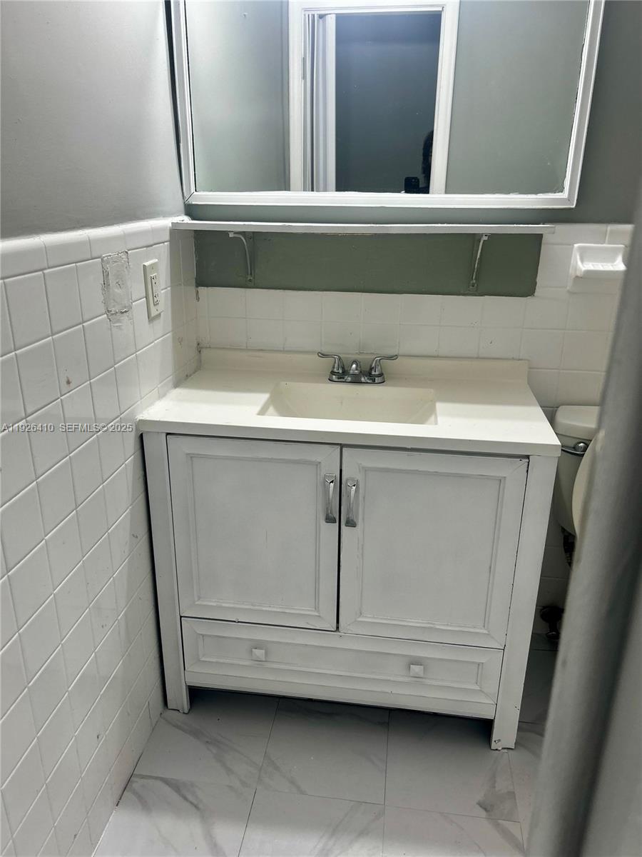 2641 Polk St #9 Hollywood, FL 33020