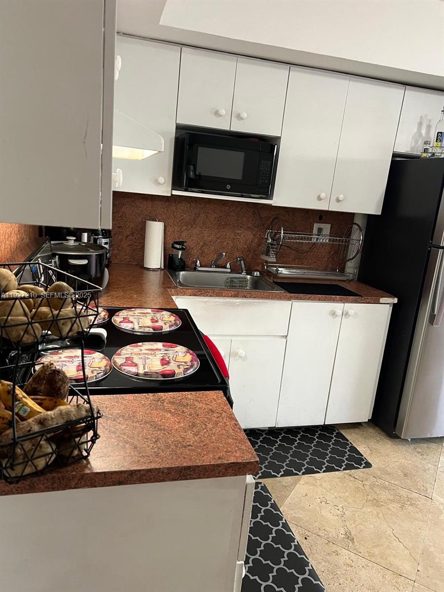 5423 W 22nd Ct #103 Hialeah, FL 33016