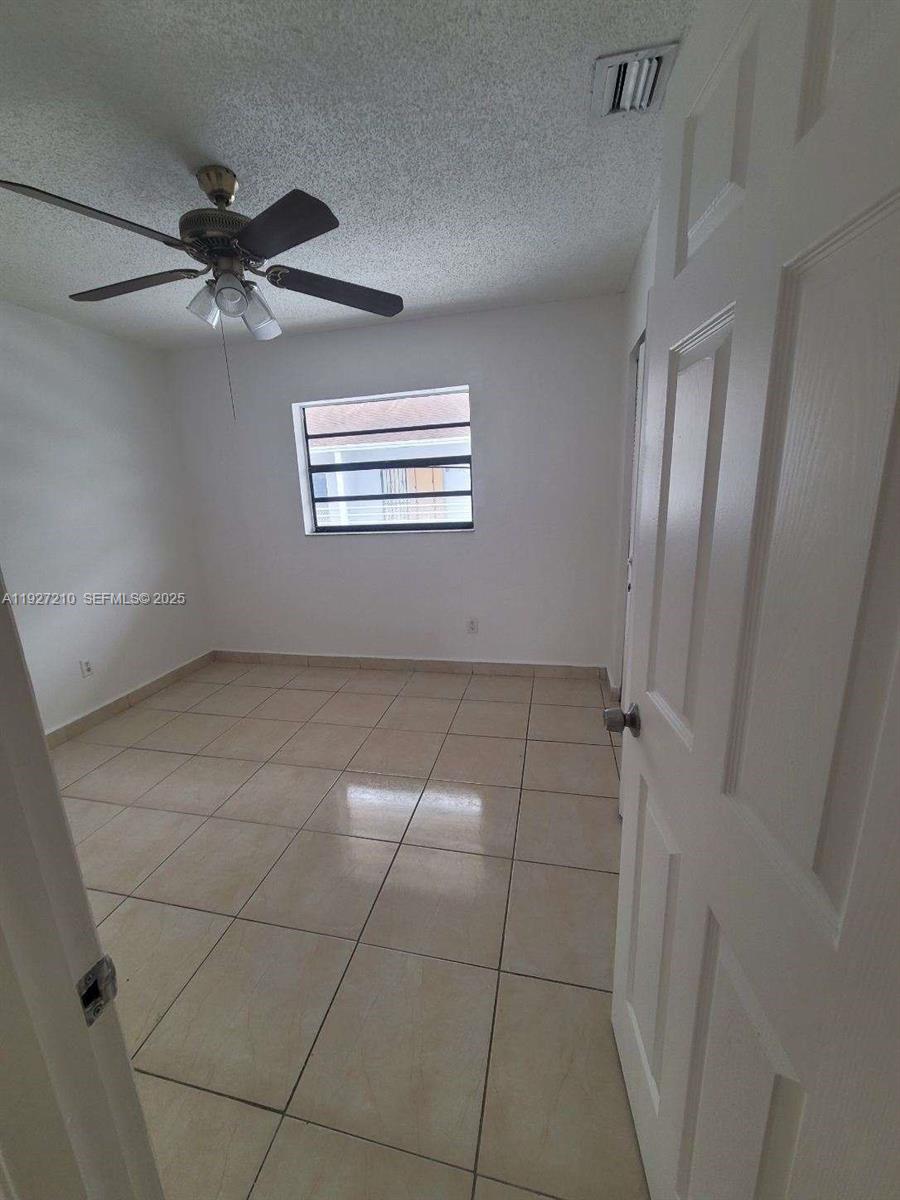 5423 W 22nd Ct #103 Hialeah, FL 33016