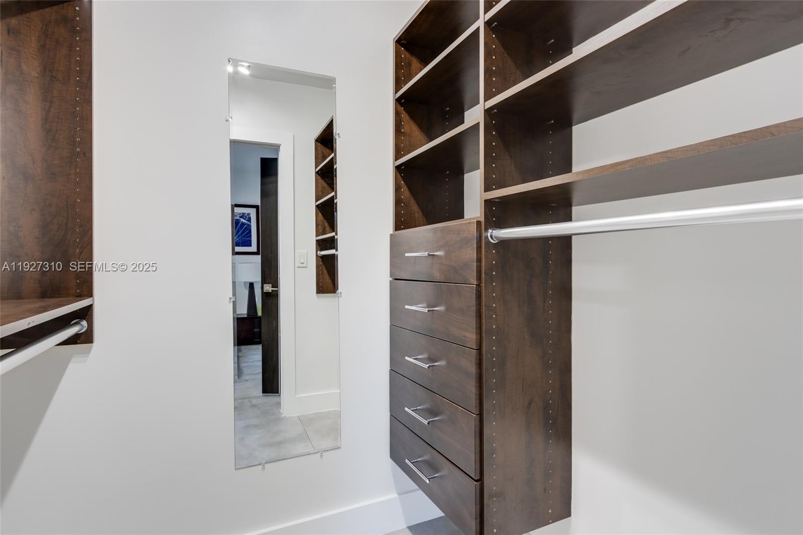 475 NW 42nd St Miami, FL 33127