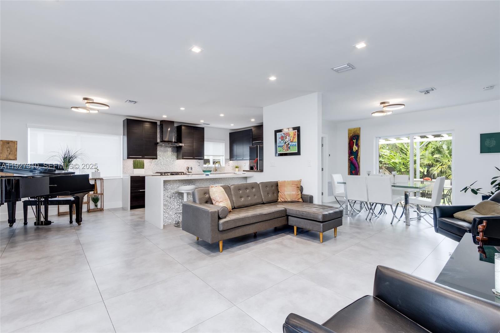 475 NW 42nd St Miami, FL 33127