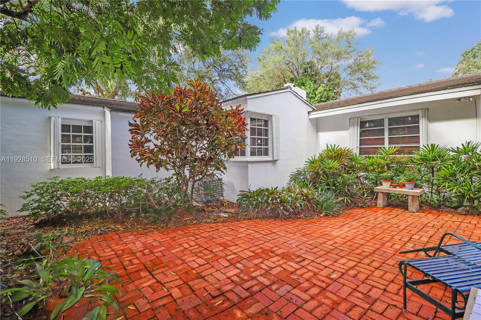 2607 N Greenway Dr Coral Gables, FL 33134