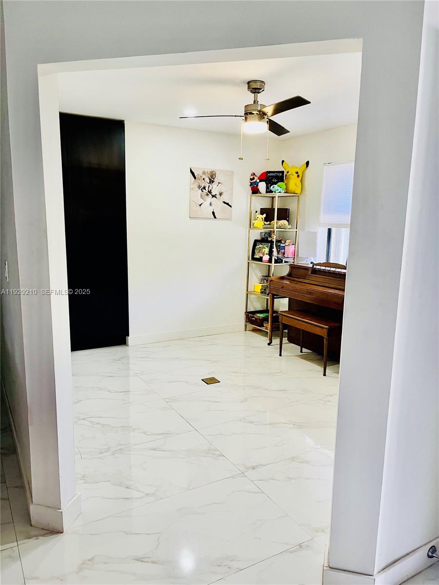 6201 Portsmouth Ln Davie, FL 33331