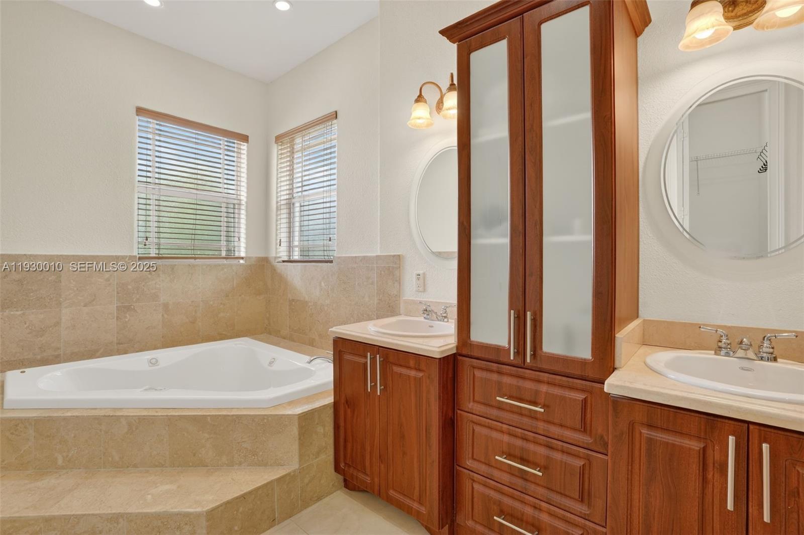 2913 SW 13th St Miami, FL 33145