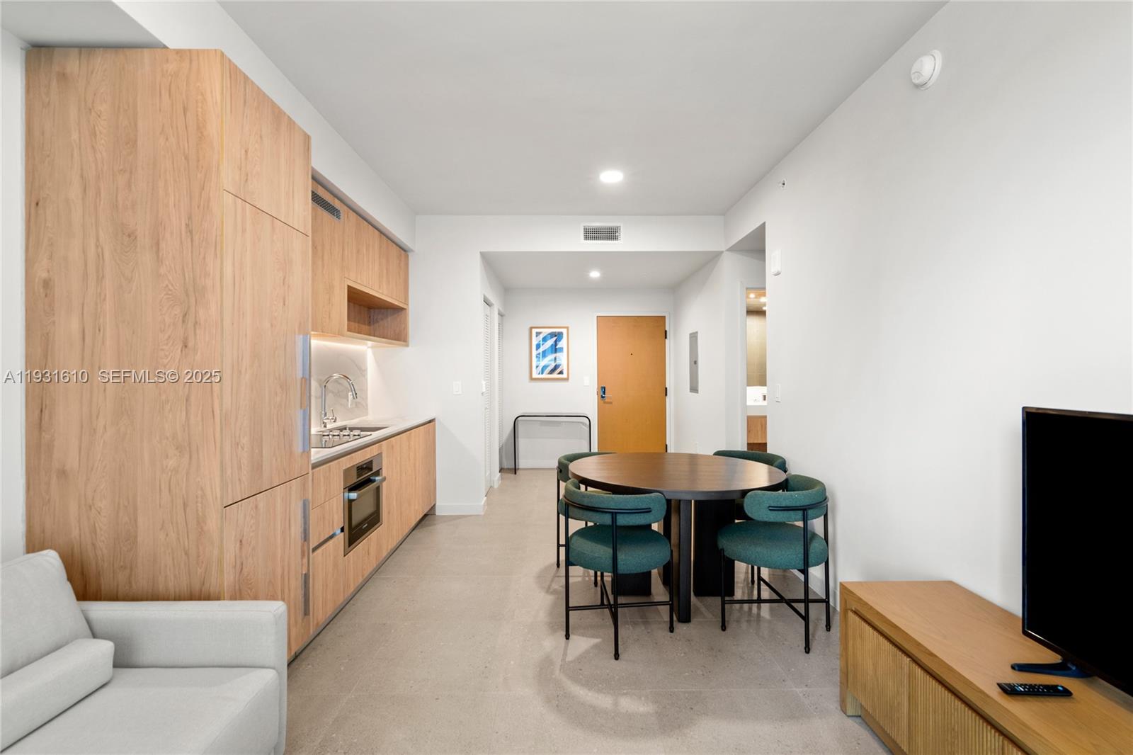 image The Crosby Miami Worldcenter3