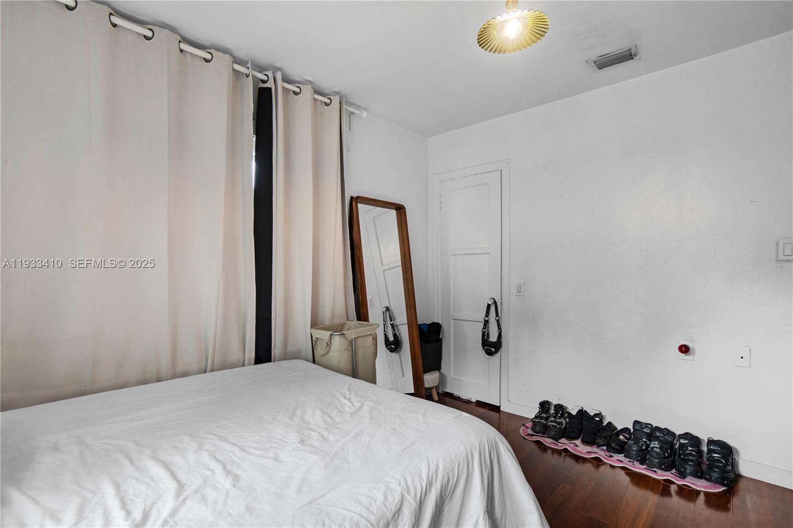 9210 NW 4th Ave Miami, FL 33150