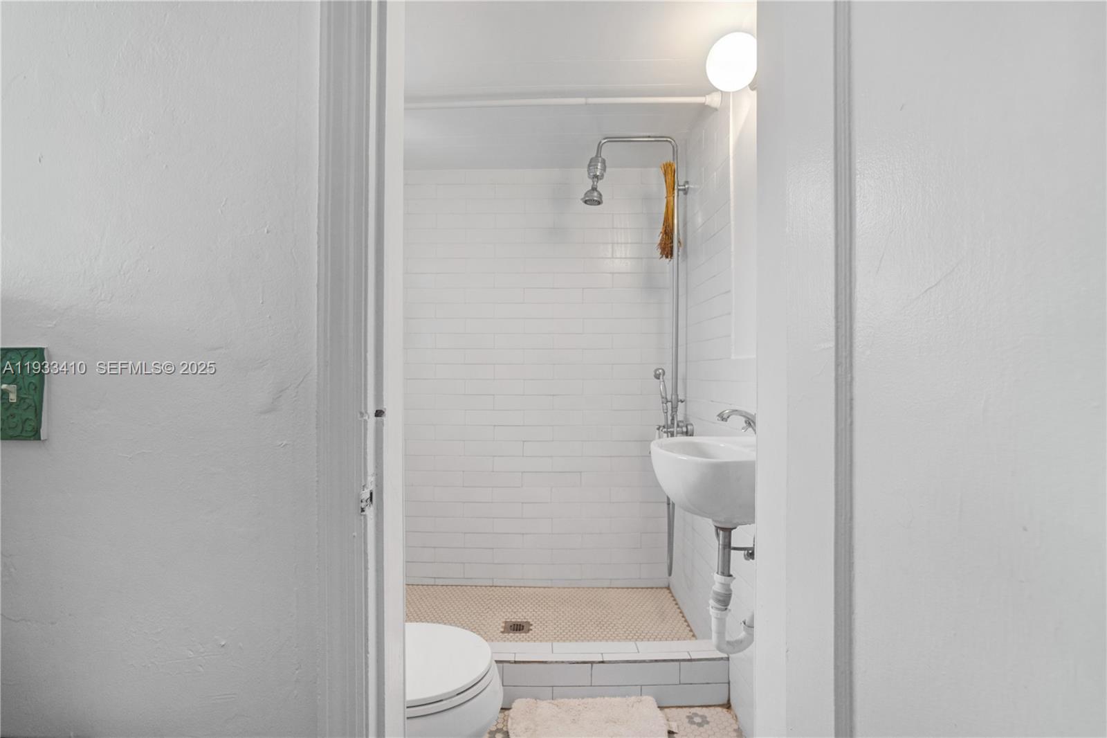 9210 NW 4th Ave Miami, FL 33150