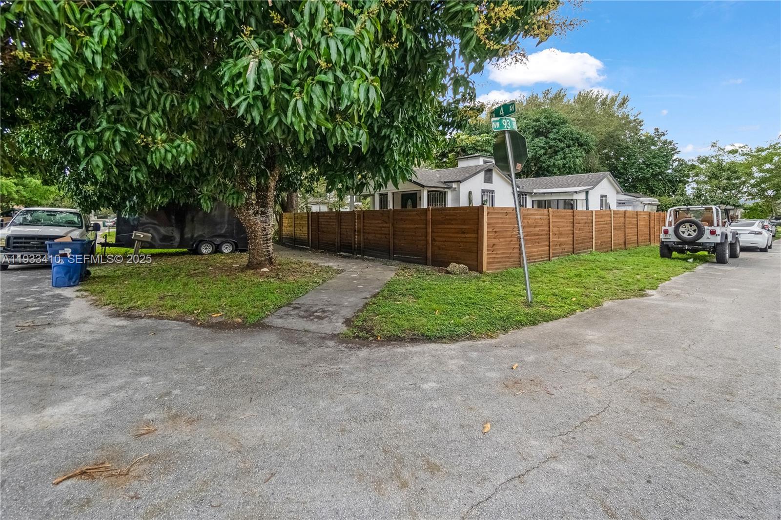 9210 NW 4th Ave Miami, FL 33150