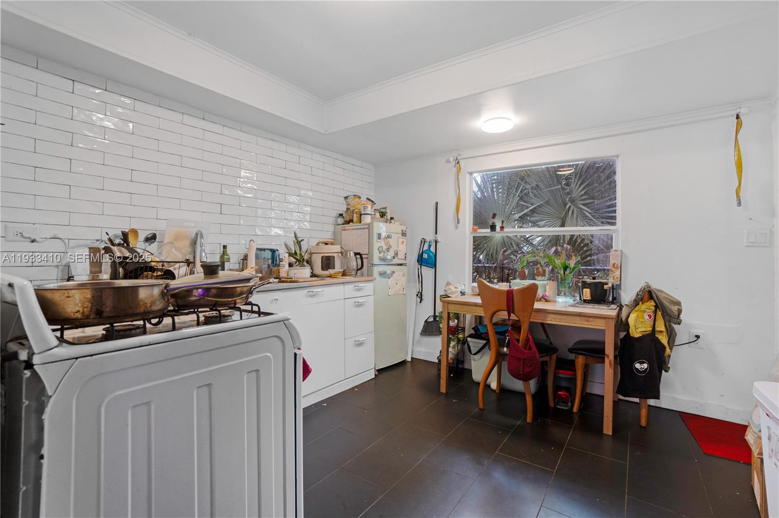 9210 NW 4th Ave Miami, FL 33150