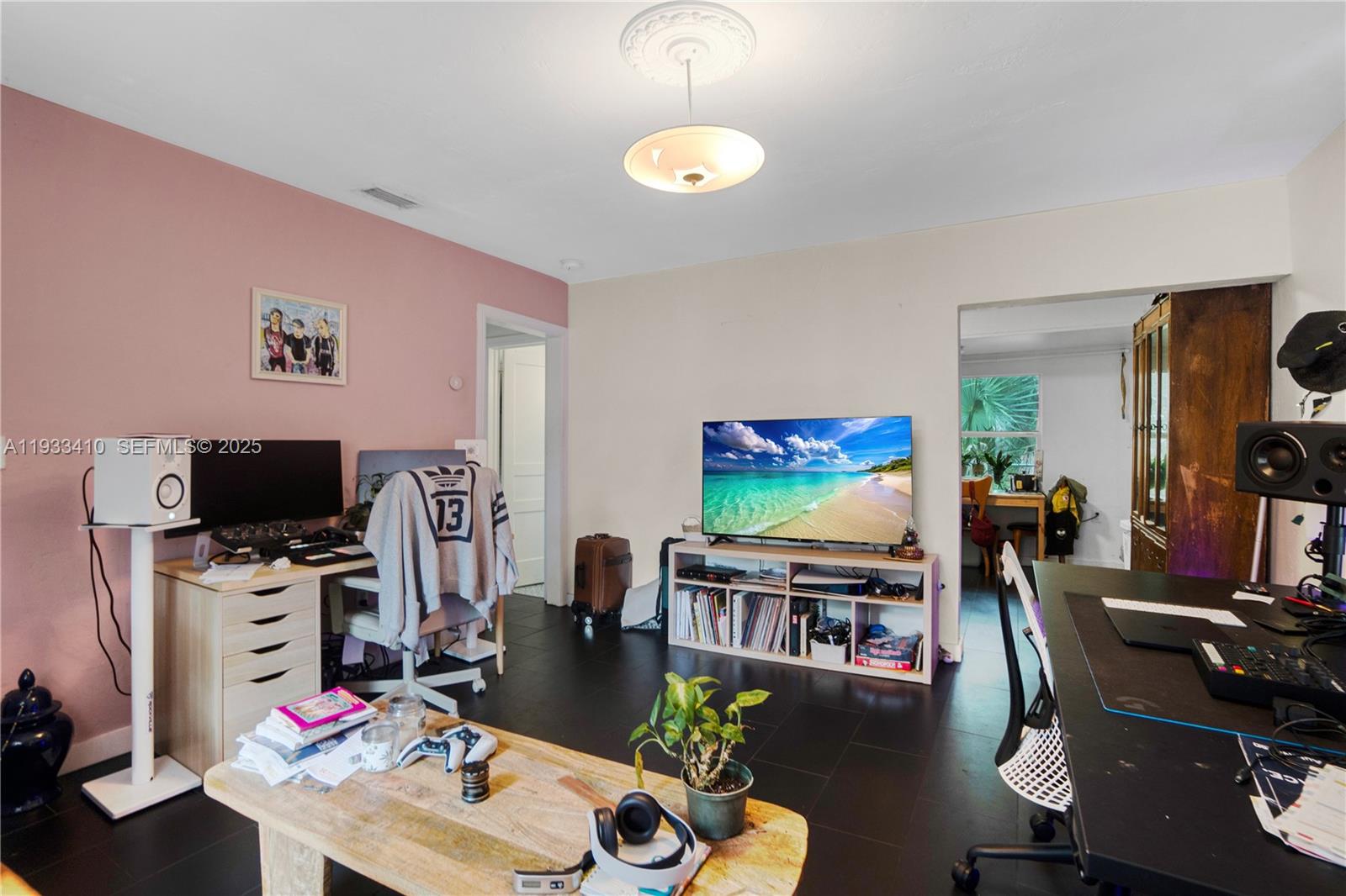 9210 NW 4th Ave Miami, FL 33150