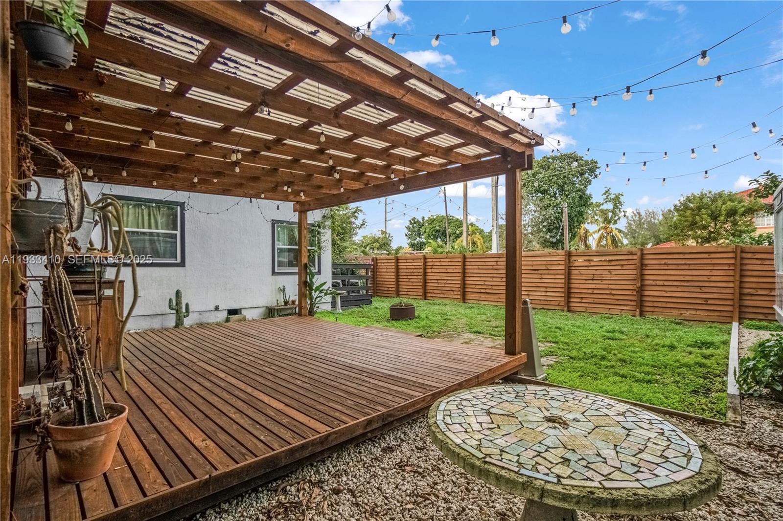 9210 NW 4th Ave Miami, FL 33150