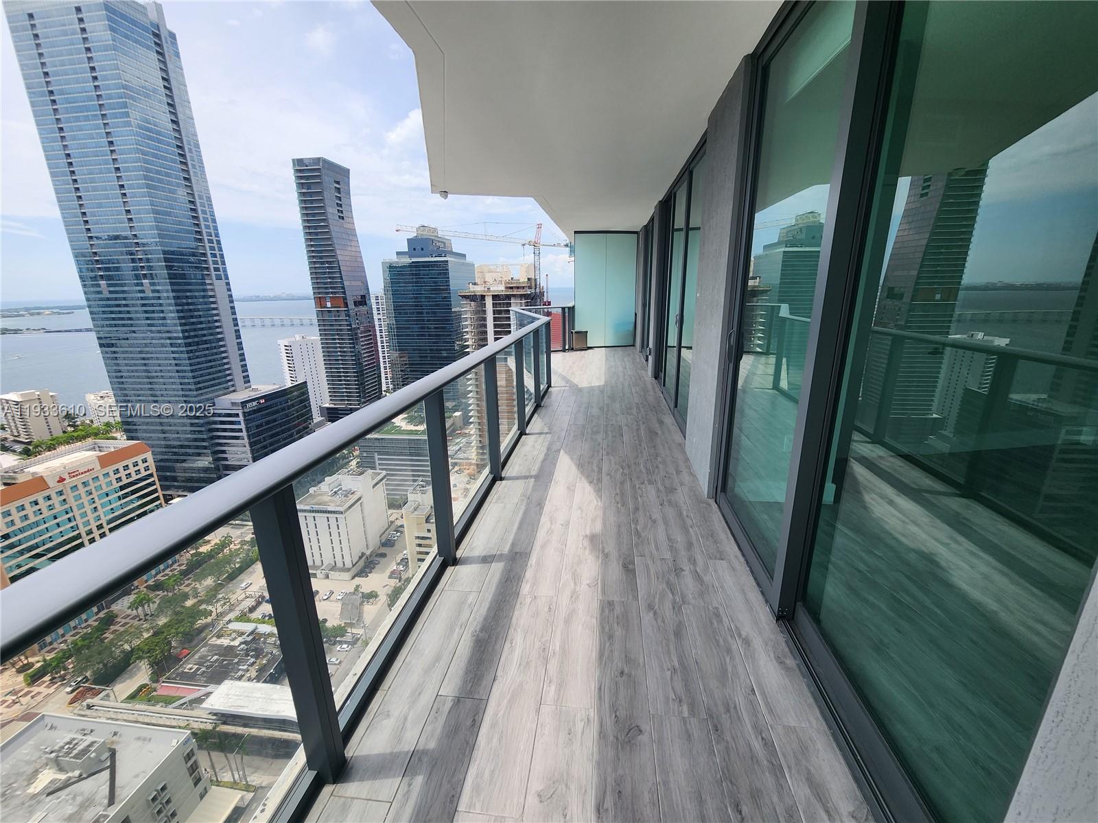 image Dua Miami (SLS Brickell)17