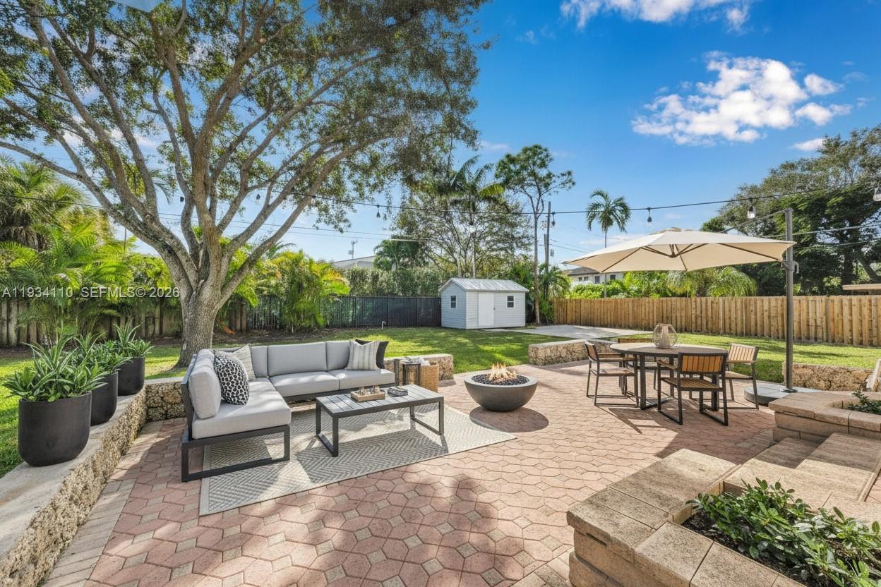 6110 SW 79th St South Miami, FL 33143