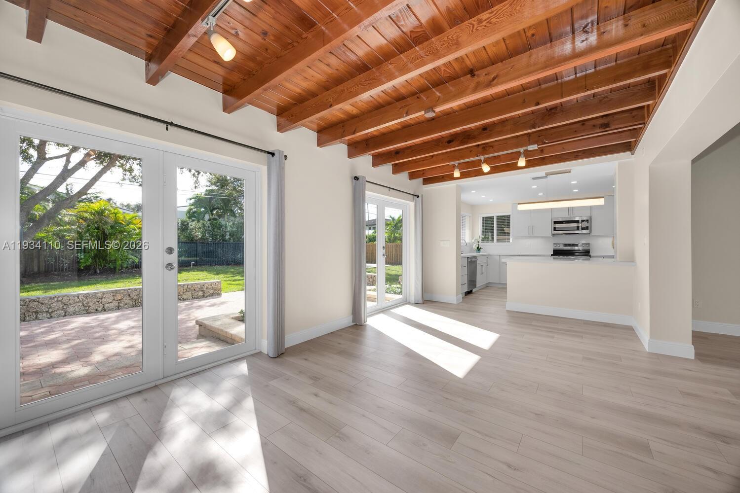 6110 SW 79th St South Miami, FL 33143