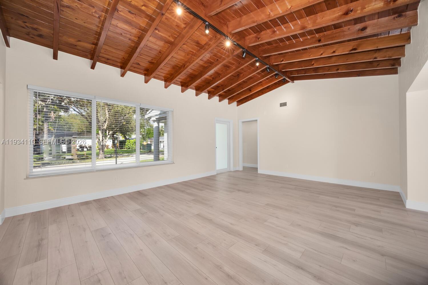 6110 SW 79th St South Miami, FL 33143