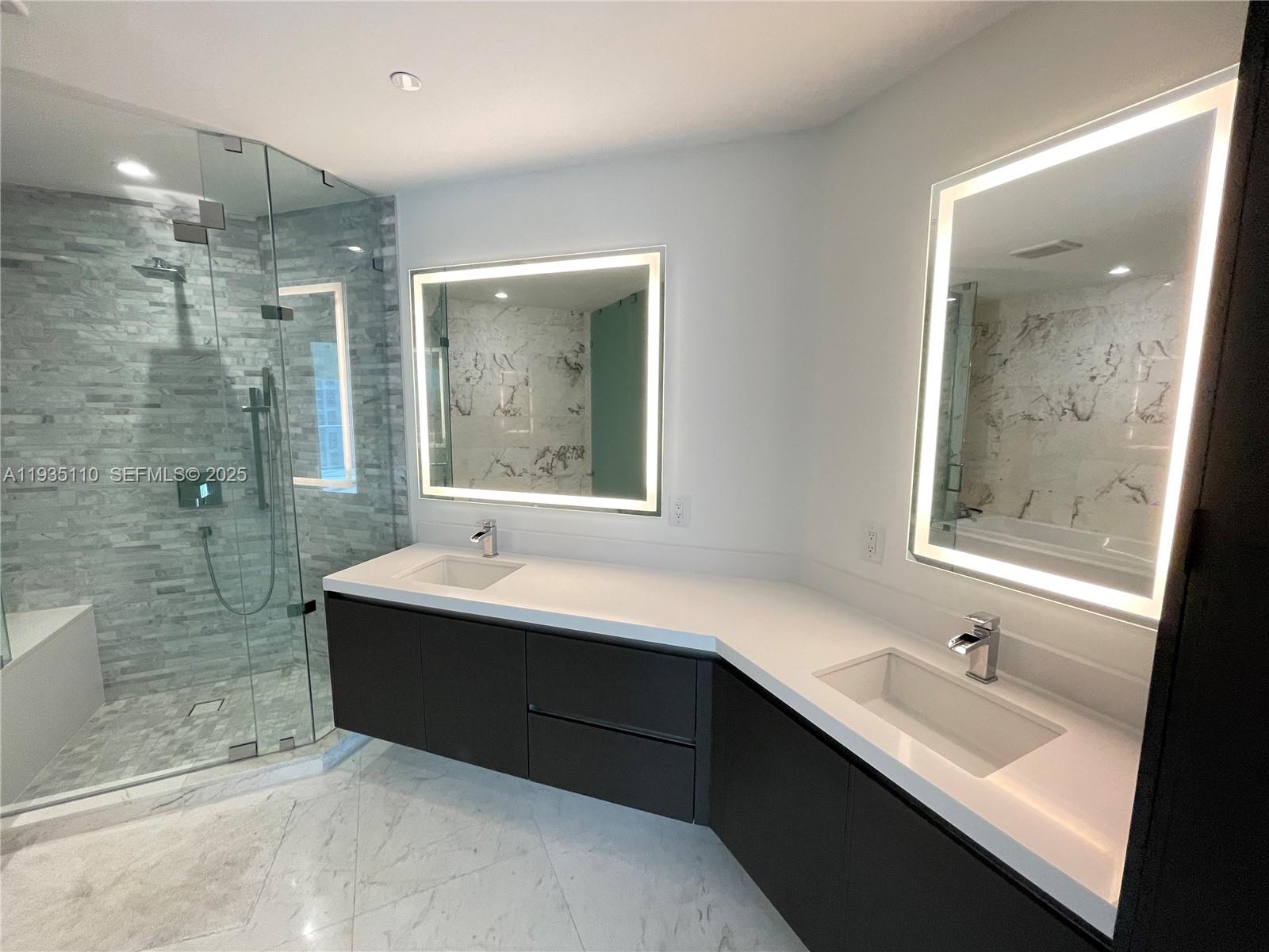 851 NE 1st Ave #3103 Miami, FL 33132