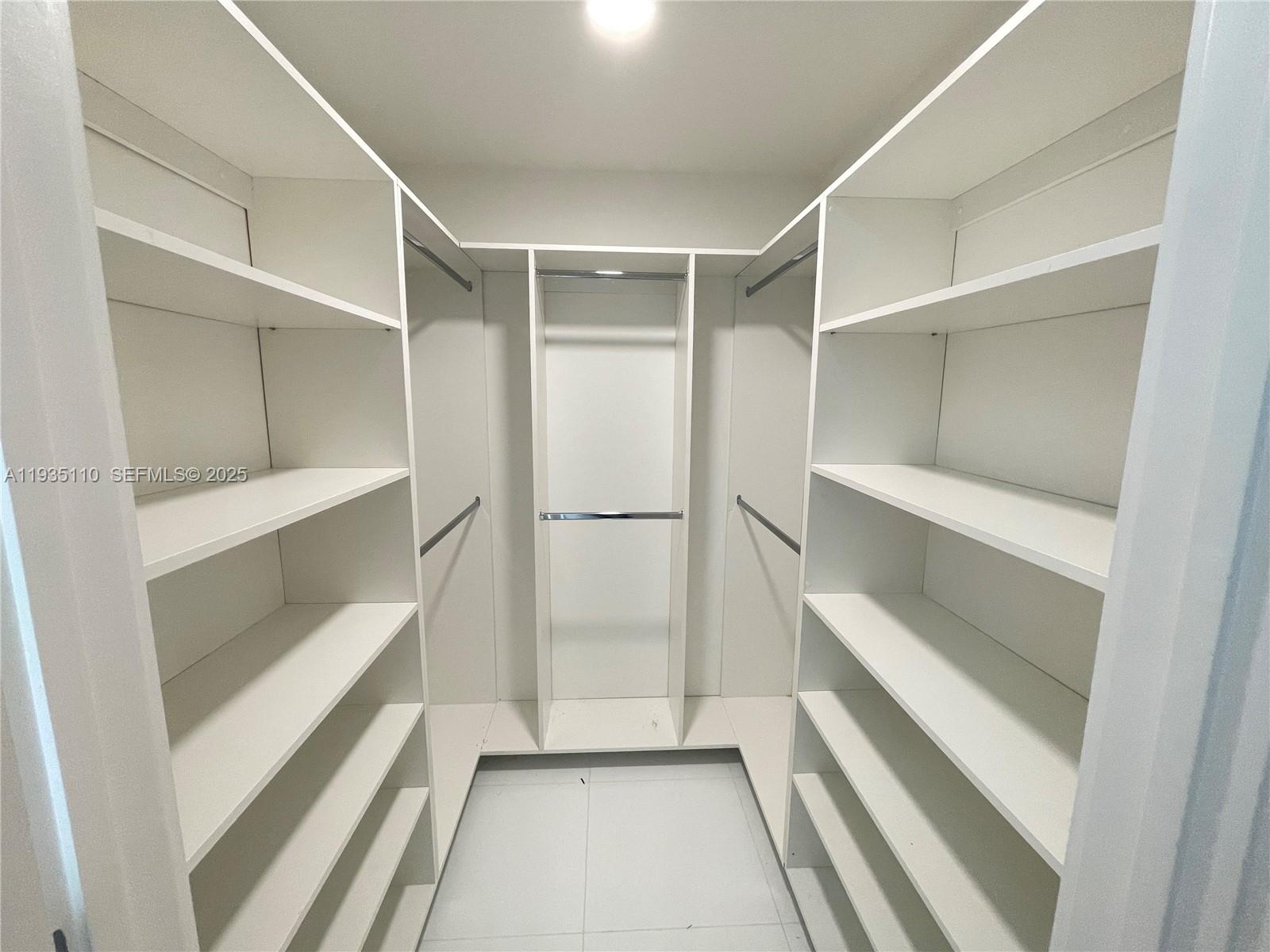 851 NE 1st Ave #3103 Miami, FL 33132