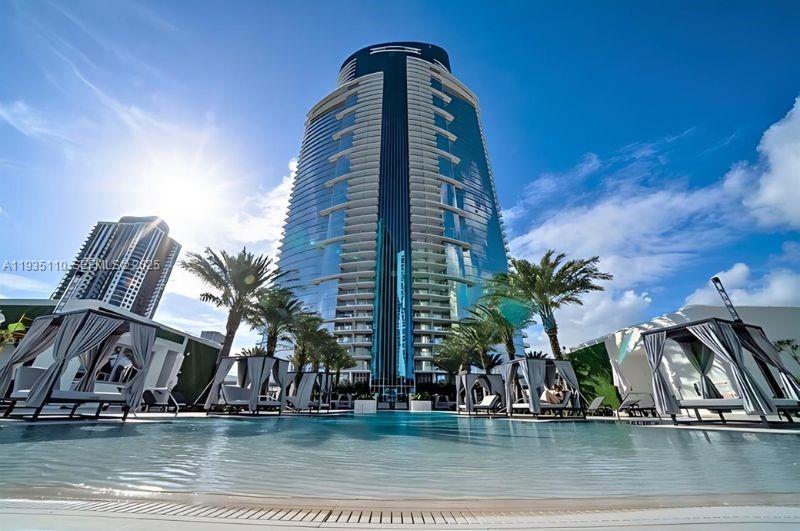 851 NE 1st Ave #3103 Miami, FL 33132